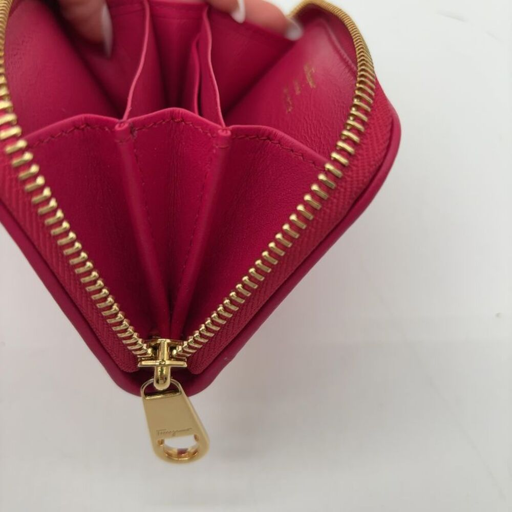 Salvatore Ferragamo Small Zip Wall in Fuchsia - Picture 4 of 5